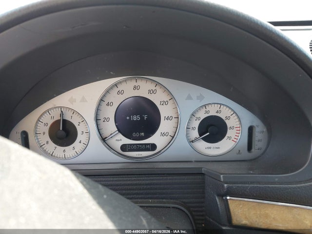 44902057 :رقم المزاد ، WDBUF70J04A553392 vin ، 2004 Mercedes-benz E 500 مزاد بيع