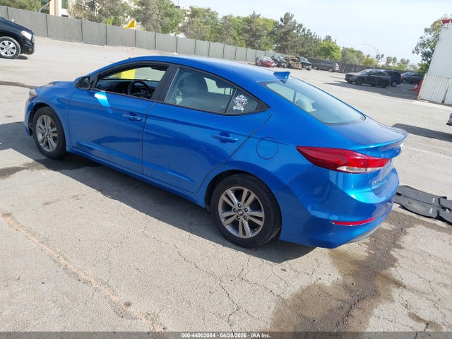 KMHD84LF3HU107464 Hyundai ELANTRA SE