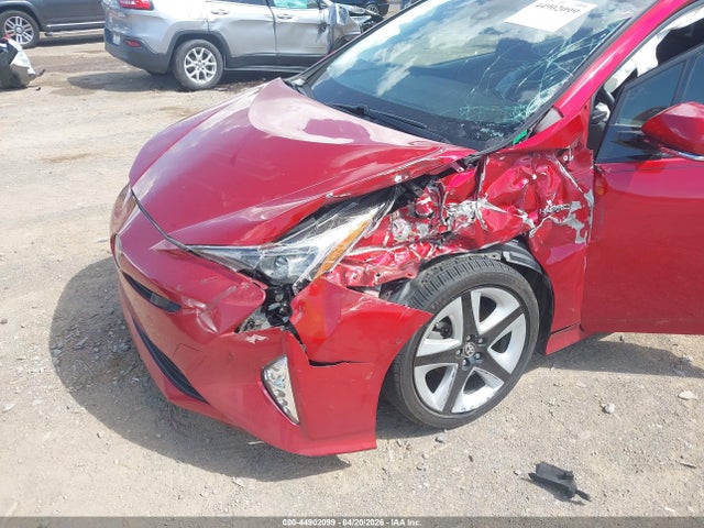 Продажа на аукционе авто 2017 Toyota Prius Three Touring, vin: JTDKARFU0H3543945, номер лота: 44902099