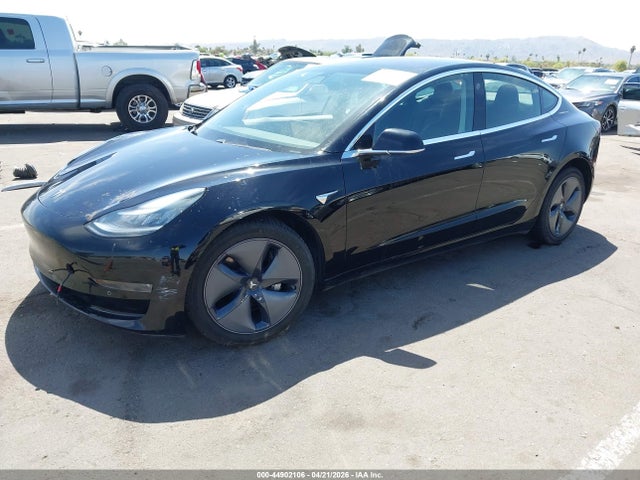 Продажа на аукционе авто 2018 Tesla Model 3 Long Range/mid Range, vin: 5YJ3E1EA7JF172017, номер лота: 44902106
