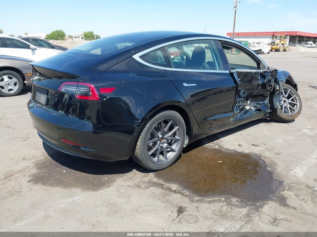 Продажа на аукционе авто 2018 Tesla Model 3 Long Range/mid Range, vin: 5YJ3E1EA7JF172017, номер лота: 44902106