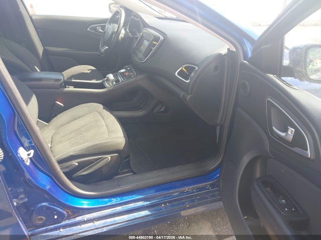 Продаж на аукціоні авто 2016 Chrysler 200 Limited, vin: 1C3CCCAB9GN110858, номер лоту: 44902190