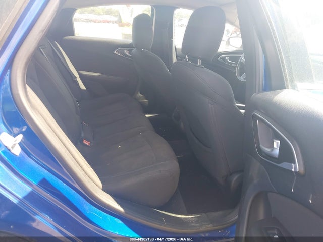Продаж на аукціоні авто 2016 Chrysler 200 Limited, vin: 1C3CCCAB9GN110858, номер лоту: 44902190