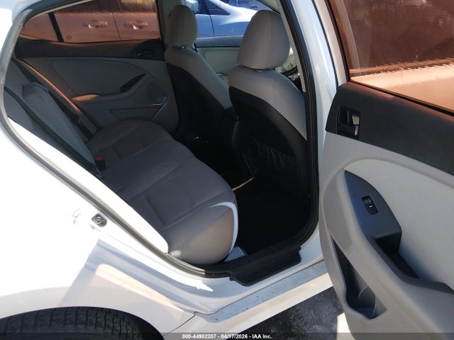 2015 Kia Optima Lx მანქანა იყიდება აუქციონზე, vin: 5XXGM4A78FG441873, აუქციონის ნომერი: 44902207