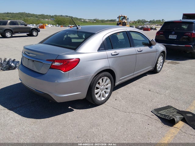 Продажа на аукционе авто 2014 Chrysler 200 Touring, vin: 1C3CCBBG5EN114827, номер лота: 44902215