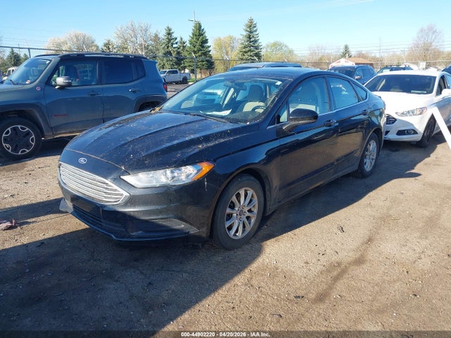 44902220 :رقم المزاد ، 3FA6P0G77JR259231 vin ، 2018 Ford Fusion S مزاد بيع
