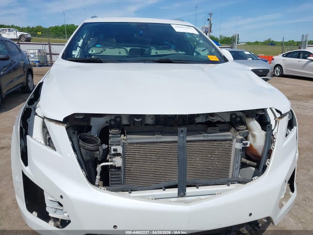 2018 Cadillac Xt5 Luxury მანქანა იყიდება აუქციონზე, vin: 1GYKNCRS2JZ221560, აუქციონის ნომერი: 44902227