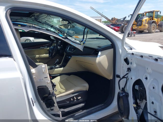 2018 Cadillac Xt5 Luxury მანქანა იყიდება აუქციონზე, vin: 1GYKNCRS2JZ221560, აუქციონის ნომერი: 44902227