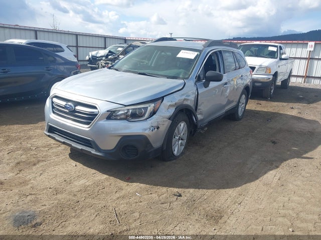 44902235 :رقم المزاد ، 4S4BSAAC3J3292014 vin ، 2018 Subaru Outback 2.5i مزاد بيع