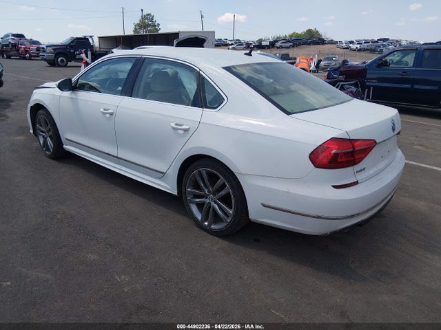 Продаж на аукціоні авто 2016 Volkswagen Passat 1.8t R-line, vin: 1VWAT7A3XGC065456, номер лоту: 44902236