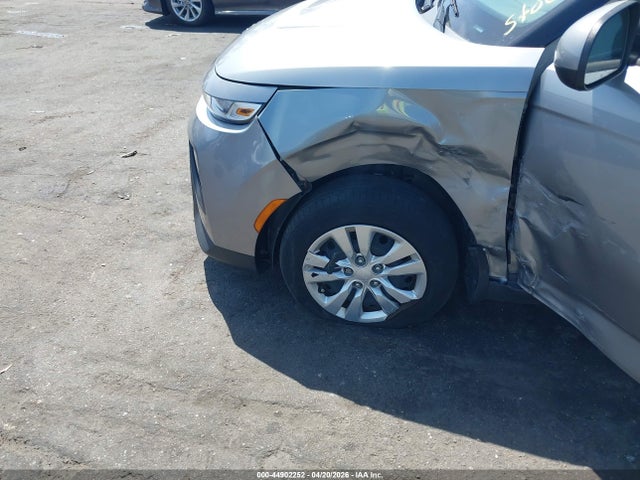 2022 Kia Soul Lx მანქანა იყიდება აუქციონზე, vin: KNDJ23AU8N7836686, აუქციონის ნომერი: 44902252