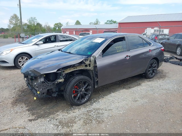 44902253 :رقم المزاد ، 4T1BF1FK6GU156368 vin ، 2016 Toyota Camry Xse مزاد بيع
