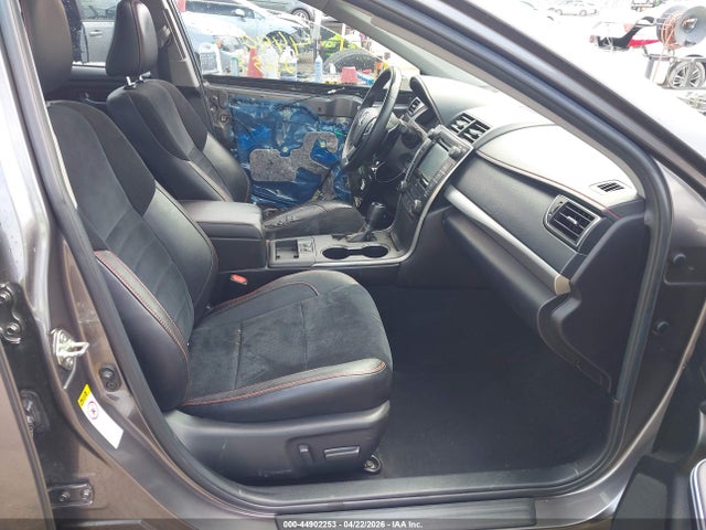 44902253 :رقم المزاد ، 4T1BF1FK6GU156368 vin ، 2016 Toyota Camry Xse مزاد بيع