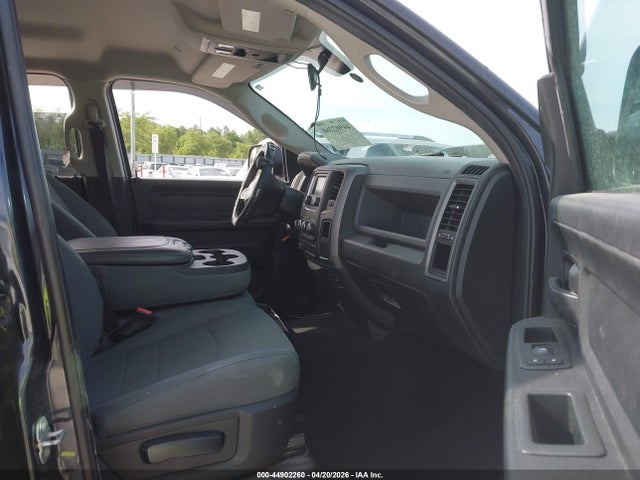 44902260 :رقم المزاد ، 1C6RR6KTXJS295385 vin ، 2018 Ram 1500 Express  4x2 5'7 Box مزاد بيع