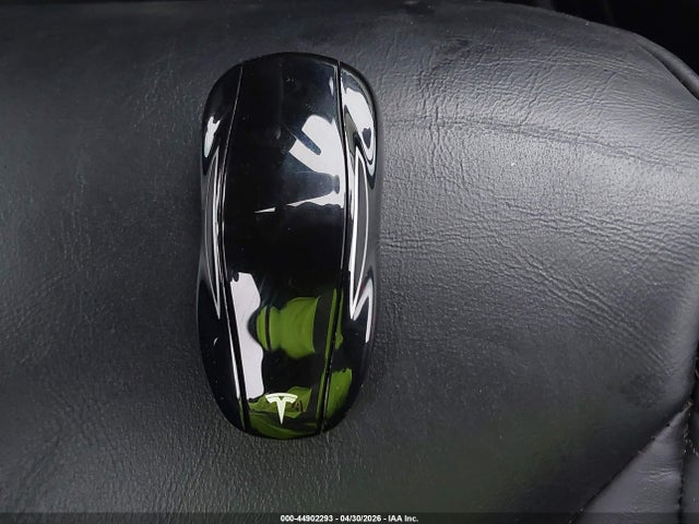 Продаж на аукціоні авто 2015 Tesla Model S 85d/p85d, vin: 5YJSA1E49FF114015, номер лоту: 44902293