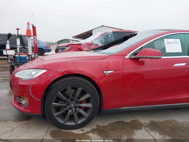 Продаж на аукціоні авто 2015 Tesla Model S 85d/p85d, vin: 5YJSA1E49FF114015, номер лоту: 44902293
