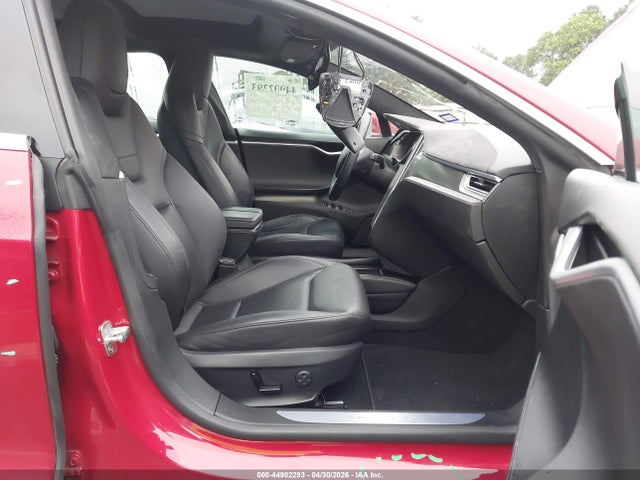 Продаж на аукціоні авто 2015 Tesla Model S 85d/p85d, vin: 5YJSA1E49FF114015, номер лоту: 44902293