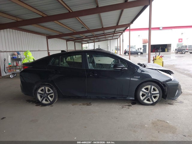 Toyota Prius Four Touring 2016 JTDKARFU3G3501686 Image 14