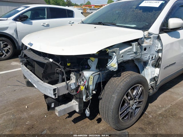 Продажа на аукционе авто 2017 Jeep New Compass Latitude Fwd, vin: 3C4NJCBB8HT652883, номер лота: 44902304