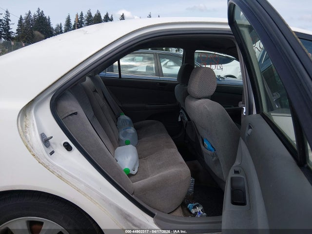 2004 Toyota Camry Le მანქანა იყიდება აუქციონზე, vin: JTDBE32K340274955, აუქციონის ნომერი: 44902317