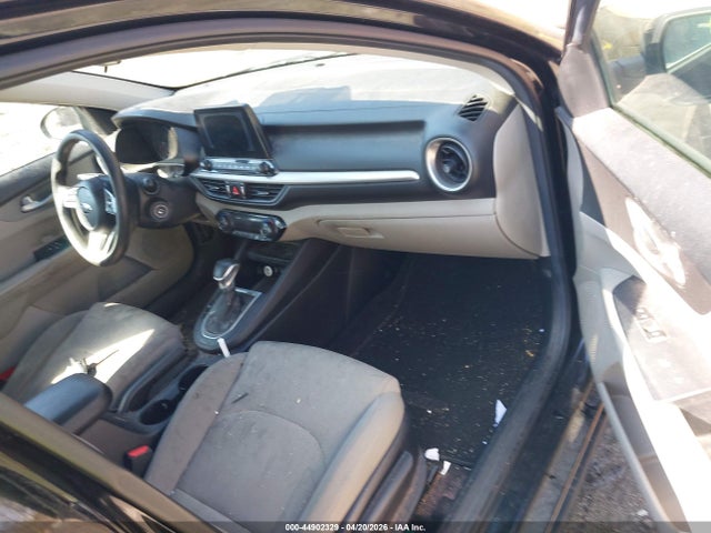 2019 Kia Forte Lxs მანქანა იყიდება აუქციონზე, vin: 3KPF24AD8KE104534, აუქციონის ნომერი: 44902329