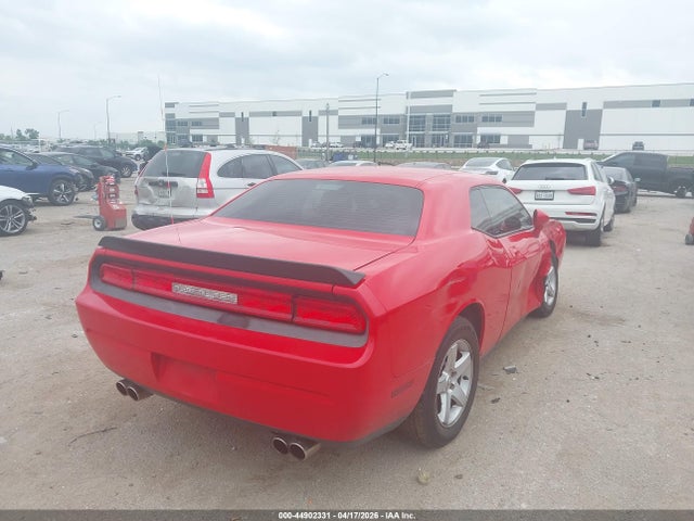 44902331 :رقم المزاد ، 2B3CJ4DV2AH260518 vin ، 2010 Dodge Challenger Se مزاد بيع