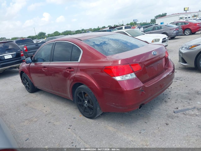 44902354 :رقم المزاد ، 4S3BMBC61D3048586 vin ، 2013 Subaru Legacy 2.5i Premium مزاد بيع