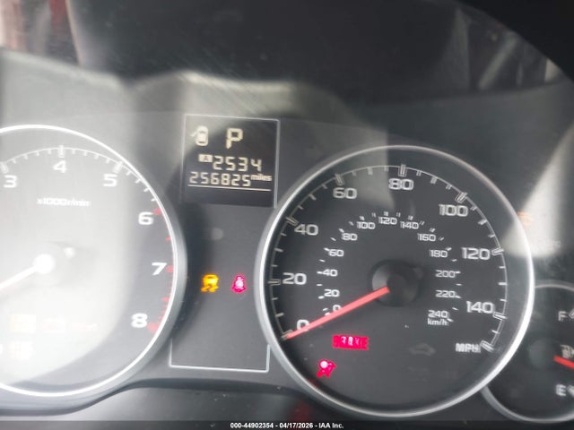 44902354 :رقم المزاد ، 4S3BMBC61D3048586 vin ، 2013 Subaru Legacy 2.5i Premium مزاد بيع