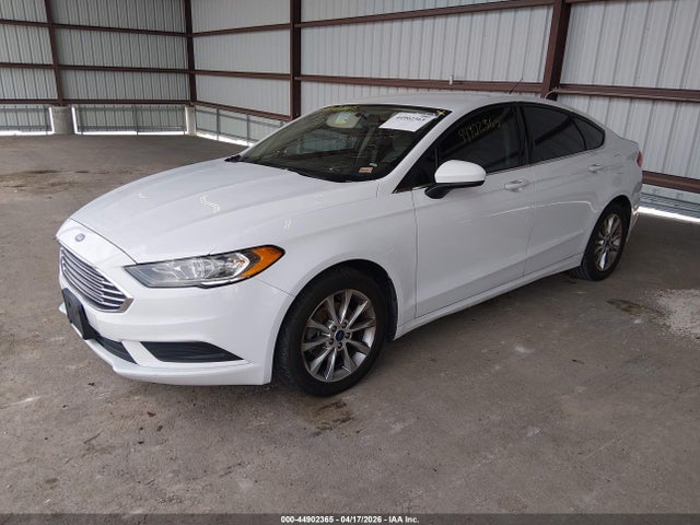 44902365 :رقم المزاد ، 3FA6P0H77HR126820 vin ، 2017 Ford Fusion Se مزاد بيع