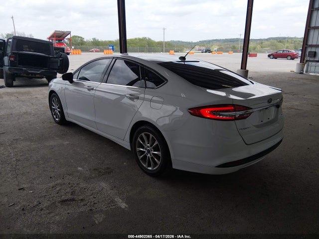 44902365 :رقم المزاد ، 3FA6P0H77HR126820 vin ، 2017 Ford Fusion Se مزاد بيع