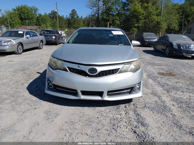 2013 Toyota Camry Se მანქანა იყიდება აუქციონზე, vin: 4T1BF1FK0DU242707, აუქციონის ნომერი: 44902394