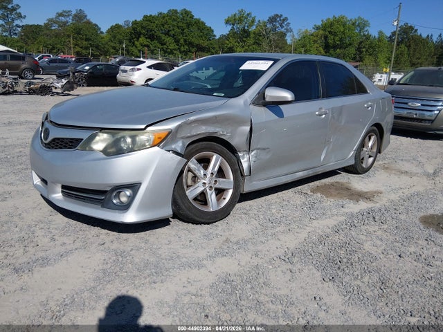2013 Toyota Camry Se მანქანა იყიდება აუქციონზე, vin: 4T1BF1FK0DU242707, აუქციონის ნომერი: 44902394