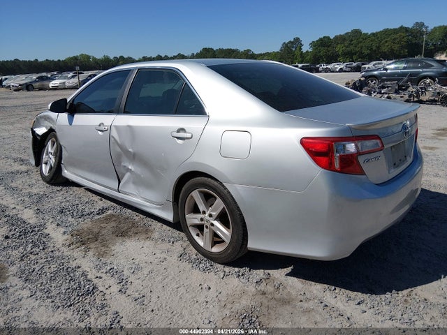 2013 Toyota Camry Se მანქანა იყიდება აუქციონზე, vin: 4T1BF1FK0DU242707, აუქციონის ნომერი: 44902394