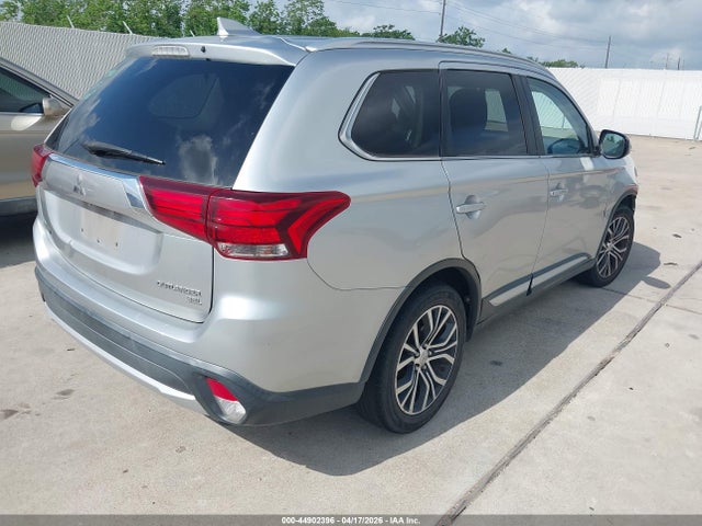 JA4AD3A30JZ008447 Mitsubishi Outlander Sel