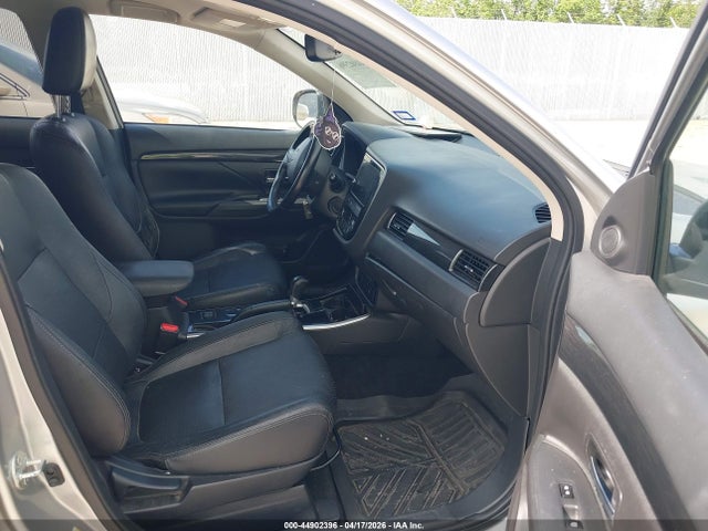JA4AD3A30JZ008447 Mitsubishi Outlander Sel