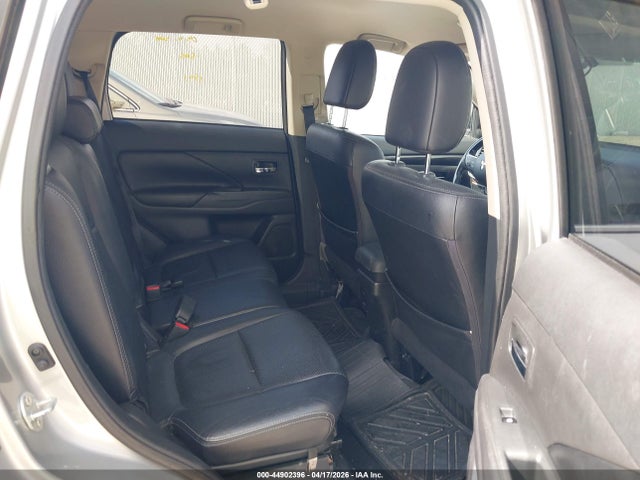 JA4AD3A30JZ008447 Mitsubishi Outlander Sel
