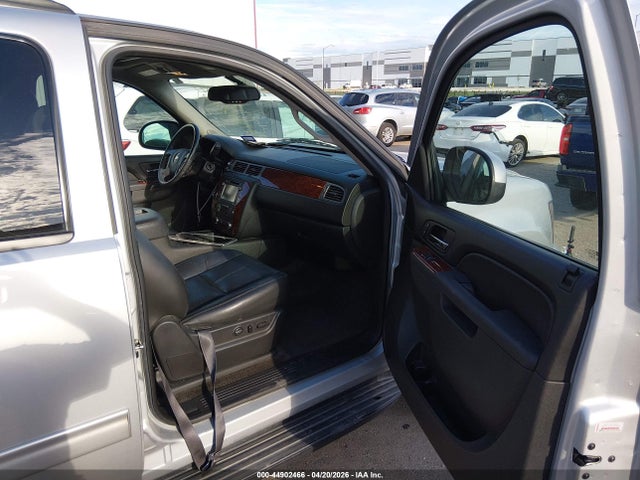Продажа на аукционе авто 2013 Chevrolet Tahoe Lt, vin: 1GNSCBE07DR267133, номер лота: 44902466