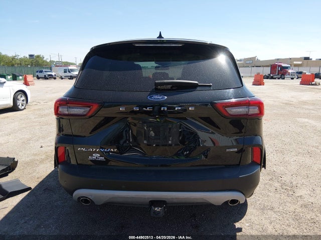 1FMCU0JZXPUB22829 Ford Escape Platinum