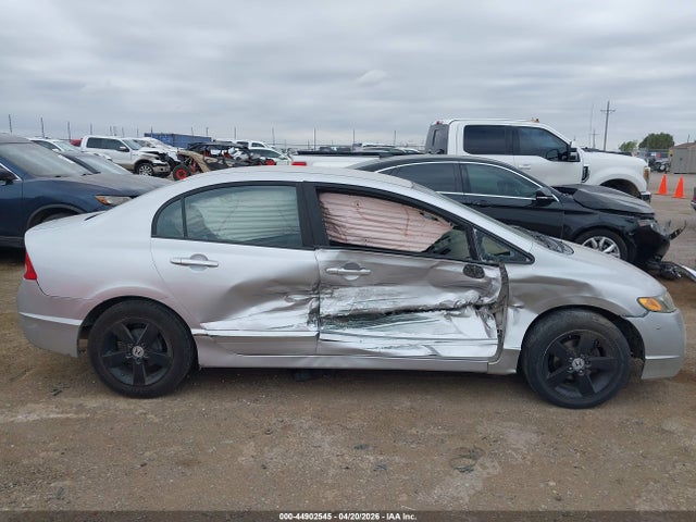 44902545 :رقم المزاد ، 19XFA1F67BE042300 vin ، 2011 Honda Civic Lx-s مزاد بيع