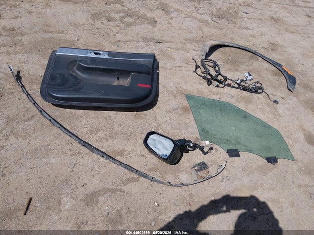 2025 Hyundai Santa Fe Sel მანქანა იყიდება აუქციონზე, vin: 5NMP2DGL0SH113157, აუქციონის ნომერი: 44902599