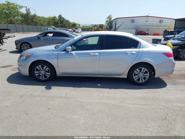 44902621 :رقم المزاد ، 1HGCP2F41BA026734 vin ، 2011 Honda Accord 2.4 Lx-p مزاد بيع