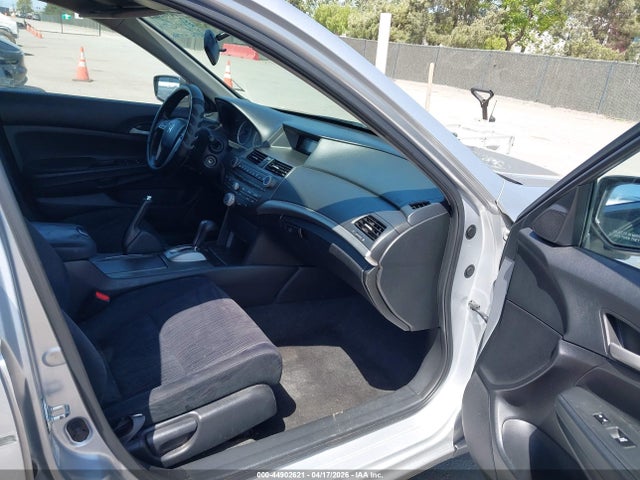 44902621 :رقم المزاد ، 1HGCP2F41BA026734 vin ، 2011 Honda Accord 2.4 Lx-p مزاد بيع