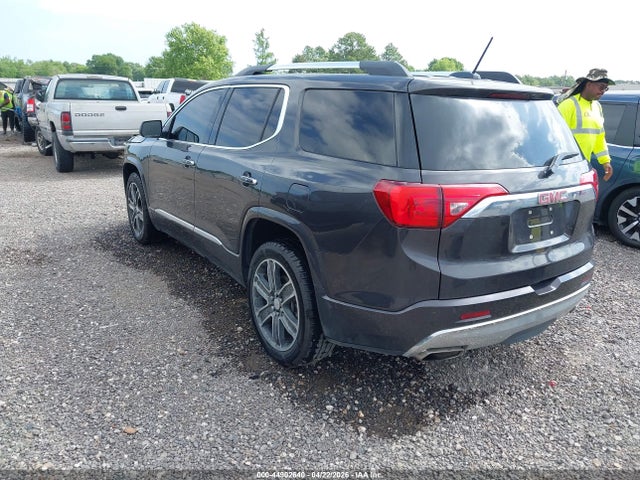 44902640 :رقم المزاد ، 1GKKNPLS7HZ201972 vin ، 2017 Gmc Acadia Denali مزاد بيع