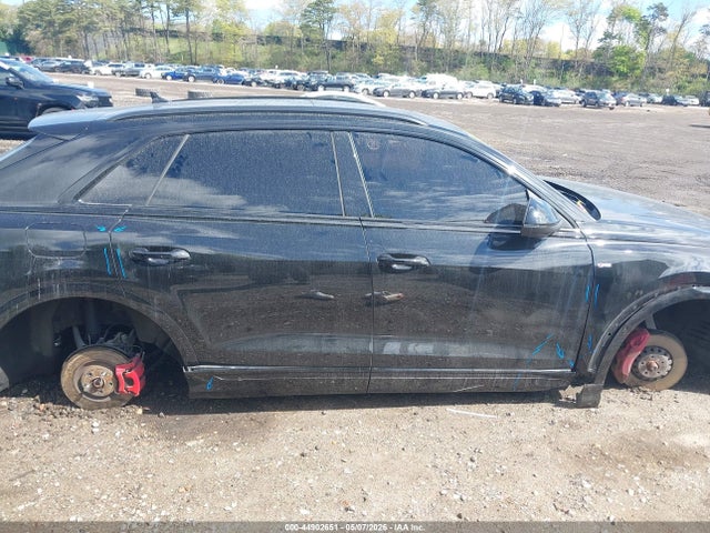 Aukcja sprzedaży 2023 Audi Q8 Premium Plus 55 Tfsi Quattro Tiptronic, vin: WA1EVBF10PD025352, numer aukcji: 44902651