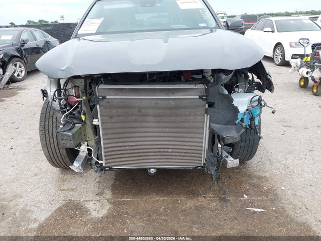 44902660 :رقم المزاد ، 5TDKDRAH0PS022576 vin ، 2023 Toyota Highlander Xle مزاد بيع