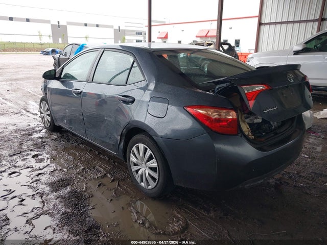 2018 Toyota Corolla Le მანქანა იყიდება აუქციონზე, vin: 2T1BURHE5JC069310, აუქციონის ნომერი: 44902695