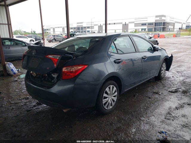 2018 Toyota Corolla Le მანქანა იყიდება აუქციონზე, vin: 2T1BURHE5JC069310, აუქციონის ნომერი: 44902695