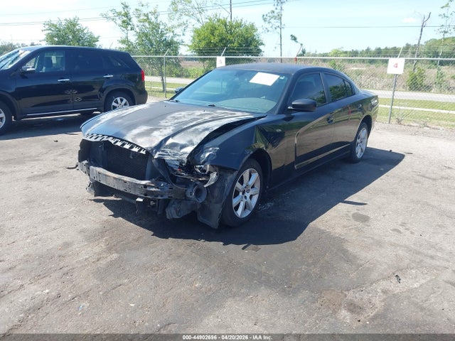 44902696 :رقم المزاد ، 2C3CDXBG7DH637610 vin ، 2013 Dodge Charger Se مزاد بيع