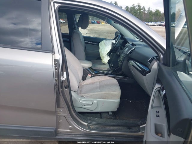 Продажа на аукционе авто 2014 Kia Sorento Lx, vin: 5XYKT4A69EG489655, номер лота: 44902702