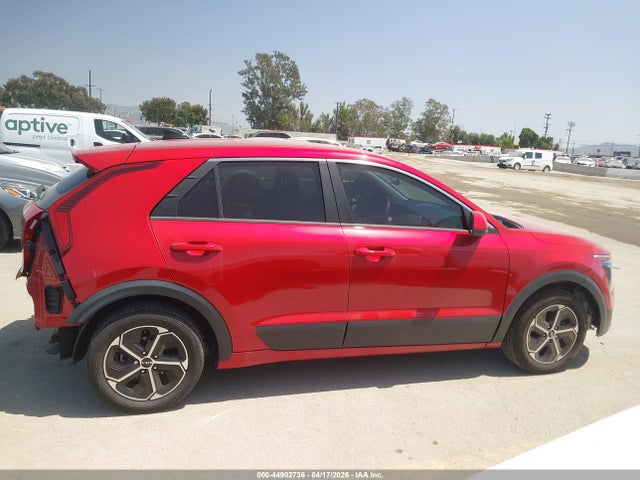 KNDCP3LE4R5129084 KIA NIRO LX